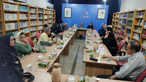 برگزاری جلسه گردهمایی صمیمانه دبیران انجمن های ادبی در نگارستان امام خمینی (ره) اصفهان